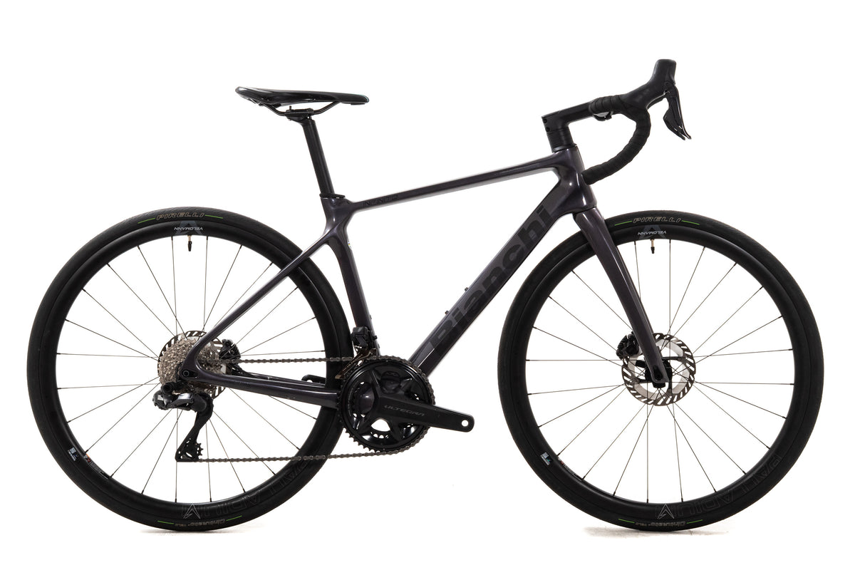 USED 2025 Bianchi Infinito Ultegra Di2 50cm Road Bike 2x12 speed Disc Carbon Wheels