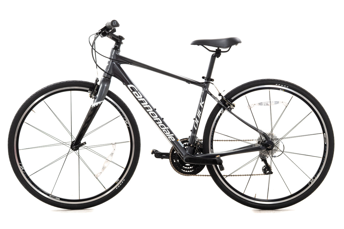USED Cannondale Quick 4 Medium Fitness Hybrid Shimano Alivio 3x8 spd Carbon Fork