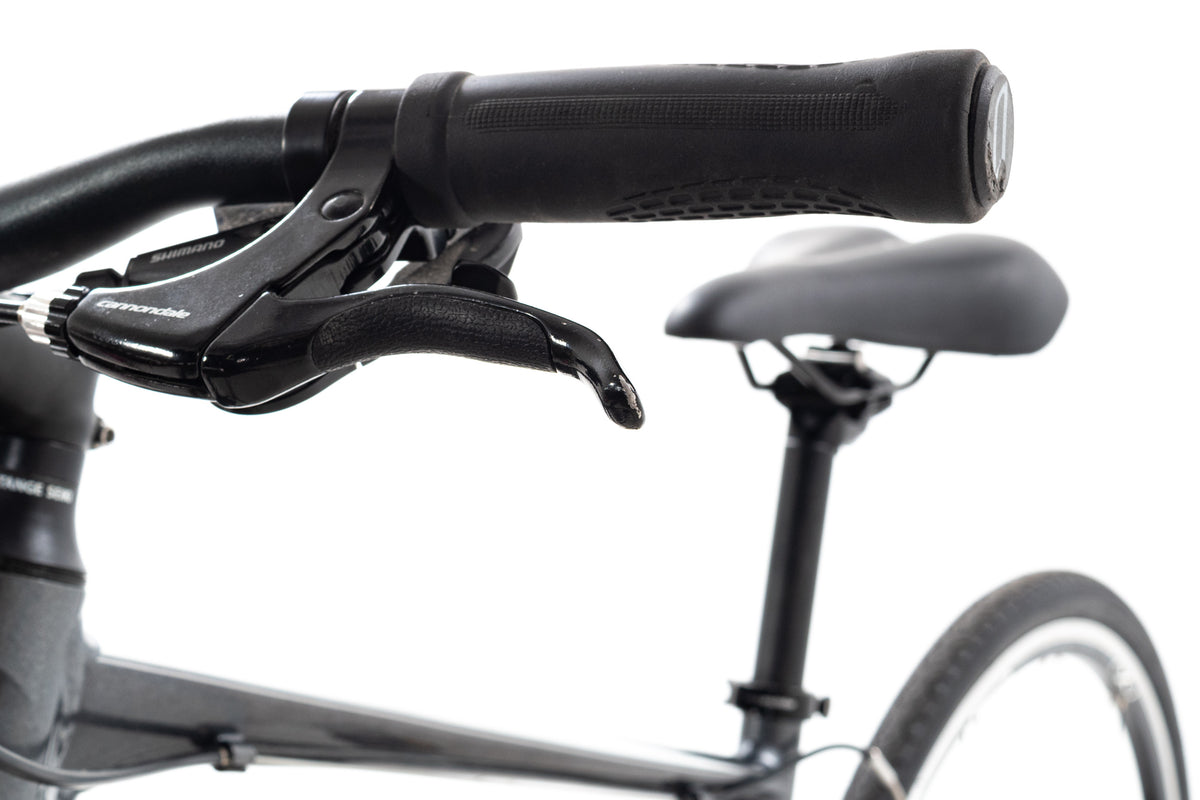 USED Cannondale Quick 4 Medium Fitness Hybrid Shimano Alivio 3x8 spd Carbon Fork