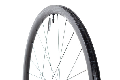 NEW out of box Roval Rapide CLX 32 700C CL Disc Carbon Rear Wheel Shimano HG 12x142mm Thru Axle