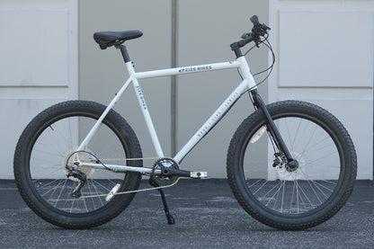 USED Zize Bikes Yonder Bike Large 550lb Capacity Steel Shimano Deore 1x10 speed