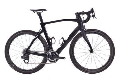 USED Pinarello Dogma F Rim 57.5cm Carbon Road Bike SRAM Red AXS 2x12 speed Zipp 303 Onyx Wheels Black