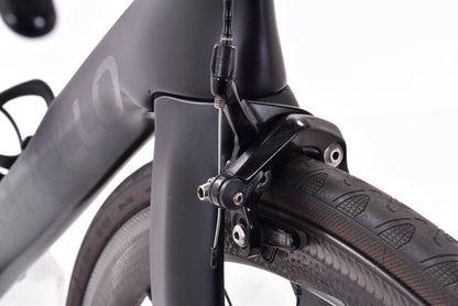 USED Pinarello Dogma F Rim 57.5cm Carbon Road Bike SRAM Red AXS 2x12 speed Zipp 303 Onyx Wheels Black