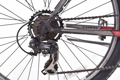 USED Trek 820 Large Steel Mountain Bike 3x7 speed 26" Wheels
