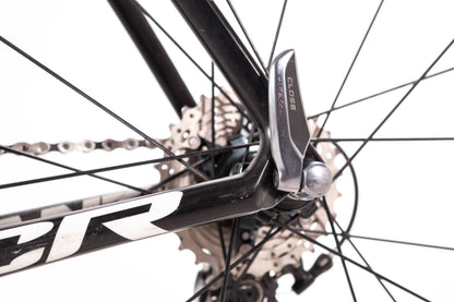 USED 2011 Giant TCR Advanced SL 2 M/L Carbon Road Bike Shimano Dura-Ace 2x11 with ISP, Pioneer Power Meter