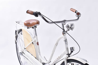 USED Electra Amsterdam Classic Cruiser 3 Speed White w/ Fenders