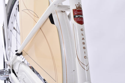 USED Electra Amsterdam Classic Cruiser 3 Speed White w/ Fenders