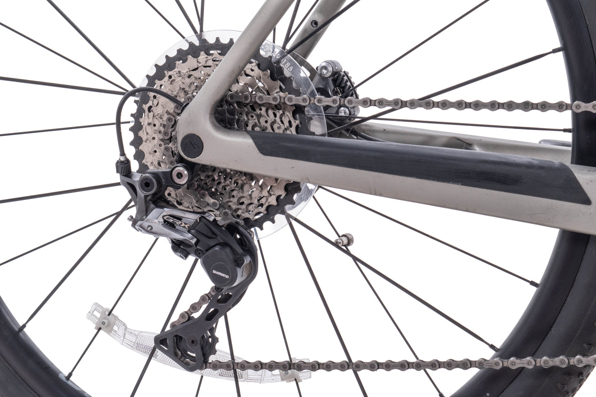 USED 2023 Canyon Grail:ON CF 8 Large Electric Carbon Gravel Bike Shimano GRX 1x11 speed Bosch eBike
