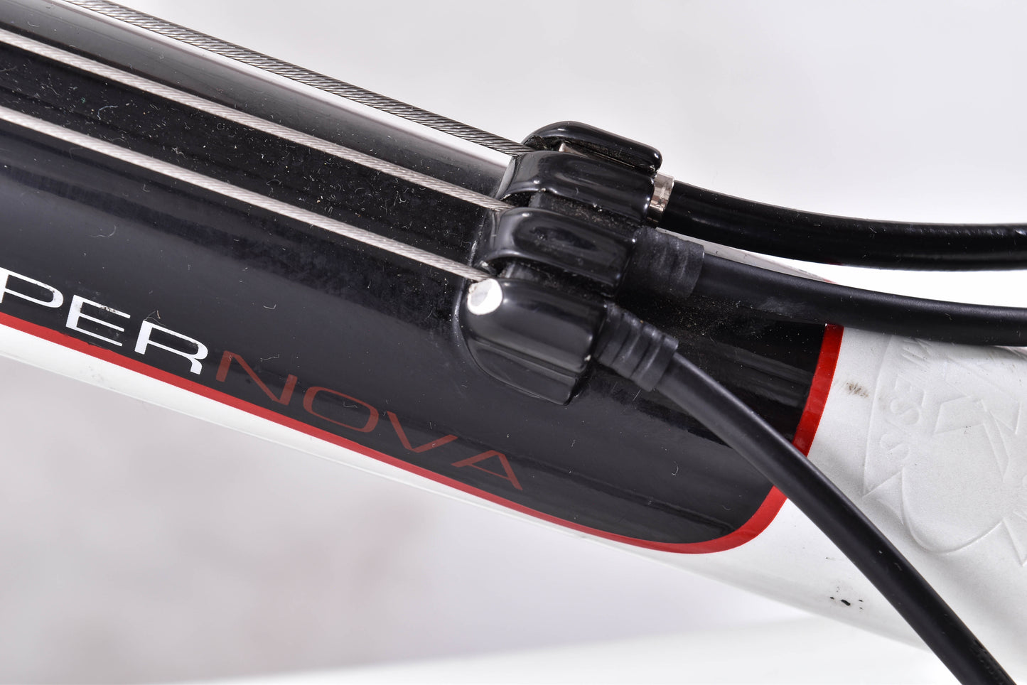 USED Jamis Supernova 54cm Aluminum/Carbon Cyclocross/Gravel Bike Shimano Ultegra 2x10 speed Black/White