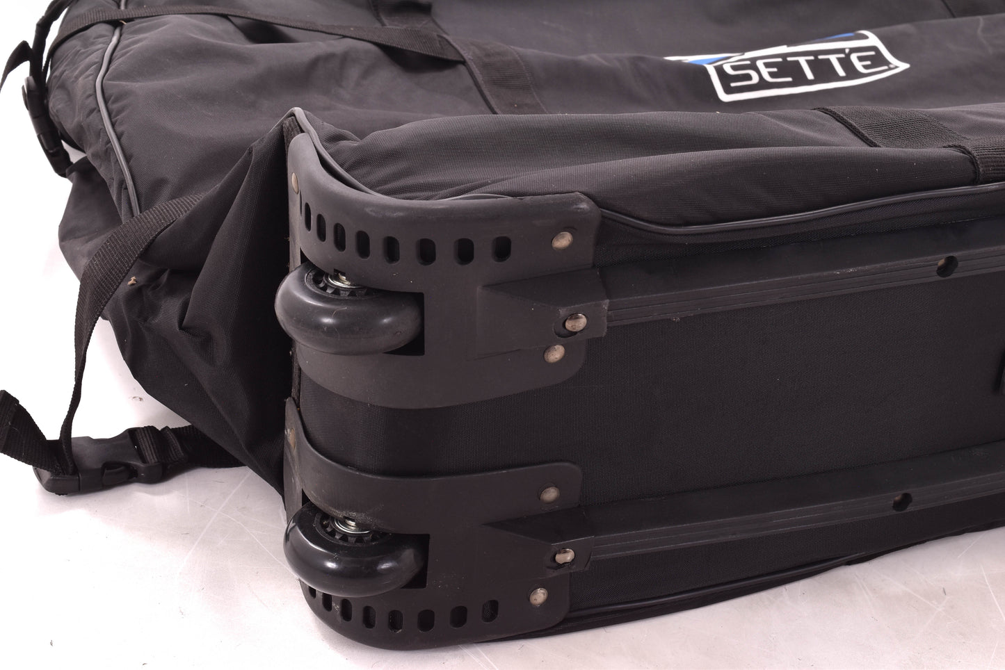 NEW Sette Soft Travel Flight Case/Bag w/ Wheels Large