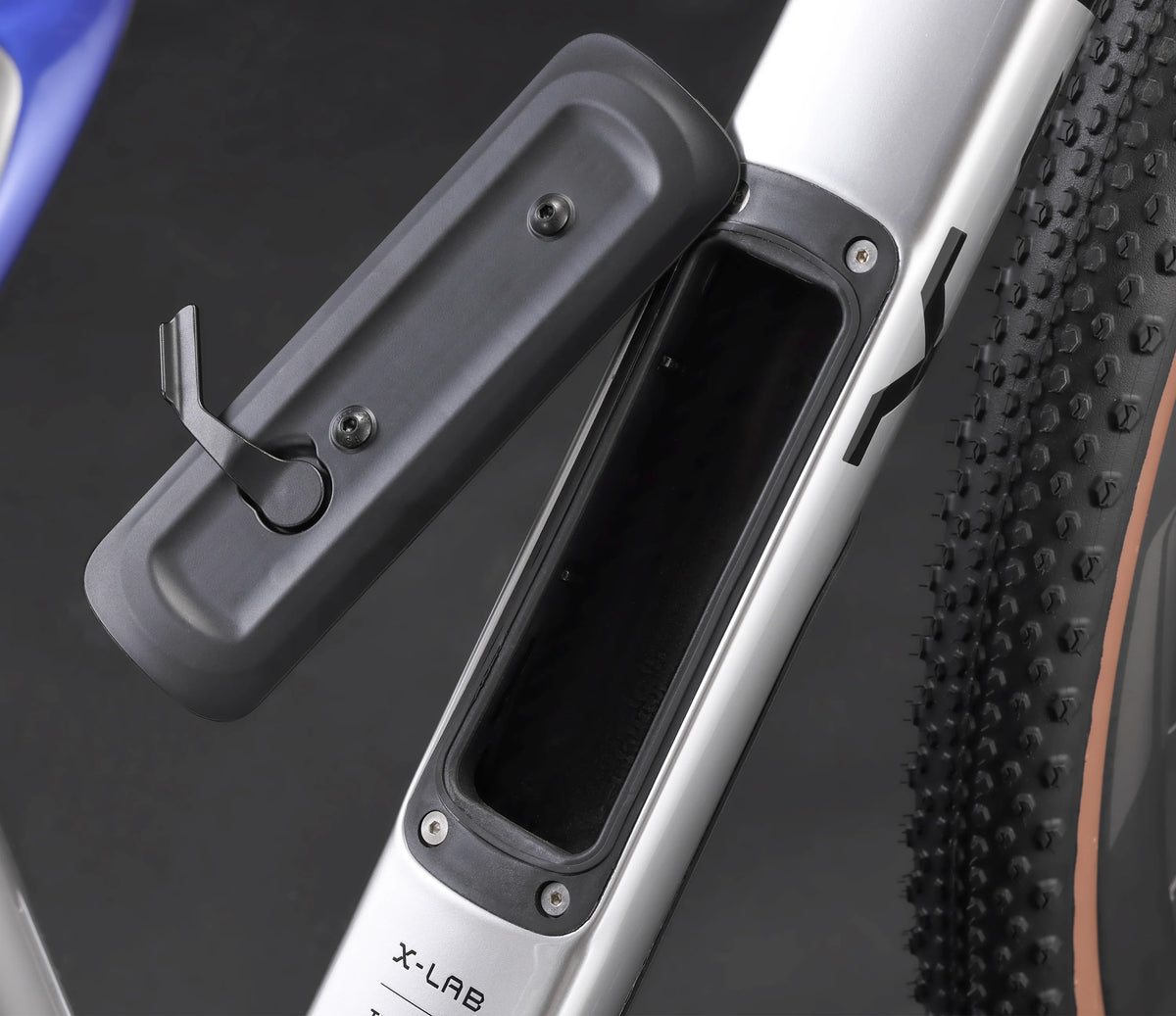 NEW X-LAB GT8 Carbon Gravel / Adventure Bike - Shimano GRX RX717 Di2 1x12 Speed, Carbon Wheels