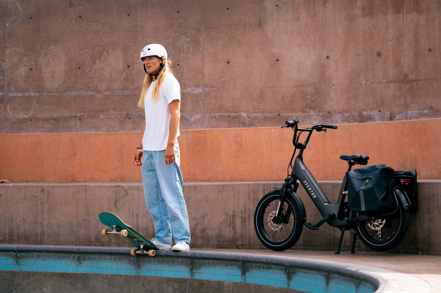 NEW Aventon Abound SR Electric Cargo Bike — 750W, 60mi Range, 440lb Capacity
