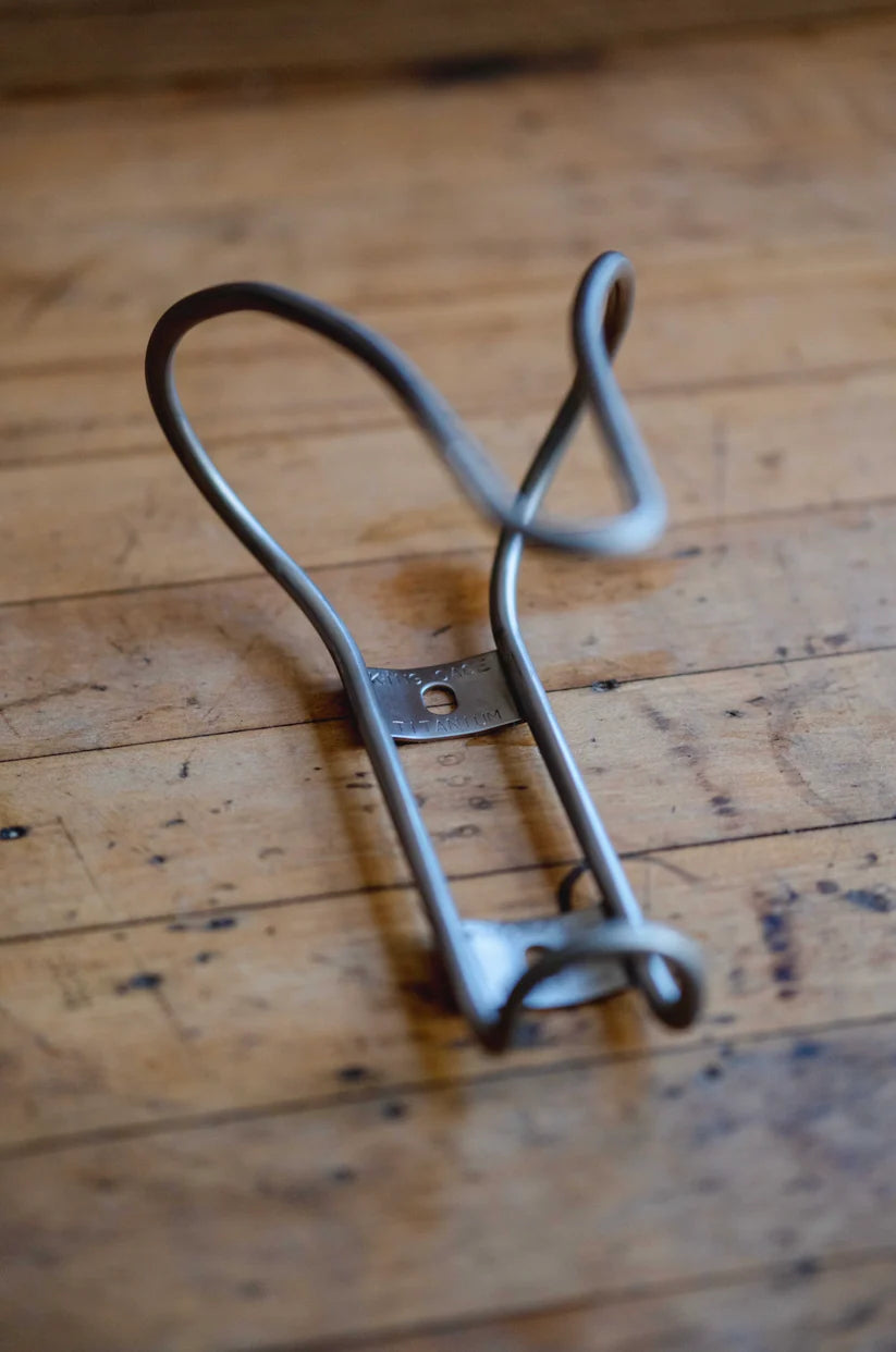 NEW King Cage Titanium Iris Bottle Cage