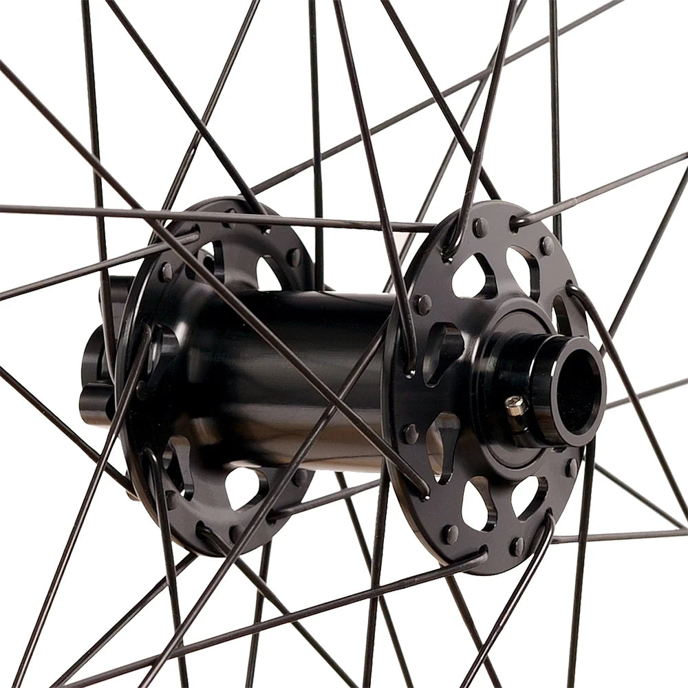 NEW Stan's Crest MK4 29 CL Disc Tubeless 12x100 Front Wheel