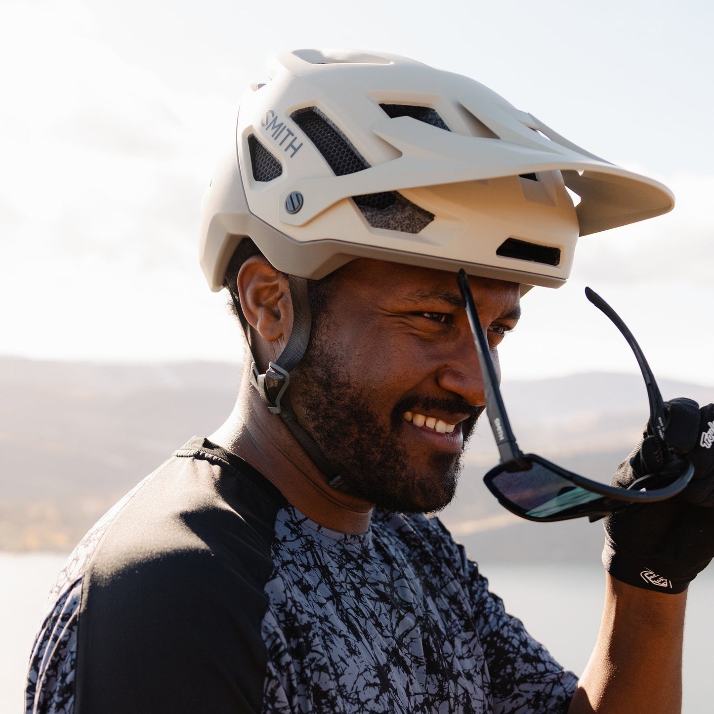 NEW Smith Payroll MIPS MTB Helmet