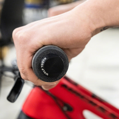 NEW Wolf Tooth Mega Fat Paw 11.5mm Black Grips - Black
