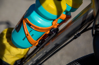 NEW Wolf Tooth B-RAD Double Bottle Cage Adaptor