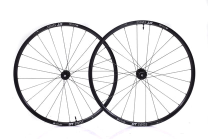 USED DT Swiss R470 db 700C Alloy Tubeless Thru Axle wheelset Shimano HG 11 speed Cenerlock Disc Brake