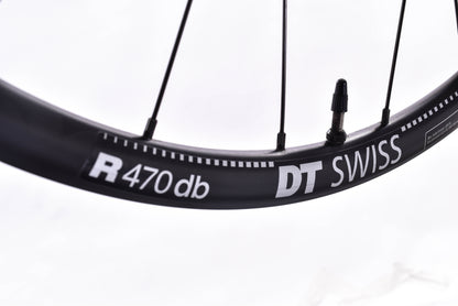 USED DT Swiss R470 db 700C Alloy Tubeless Thru Axle wheelset Shimano HG 11 speed Cenerlock Disc Brake