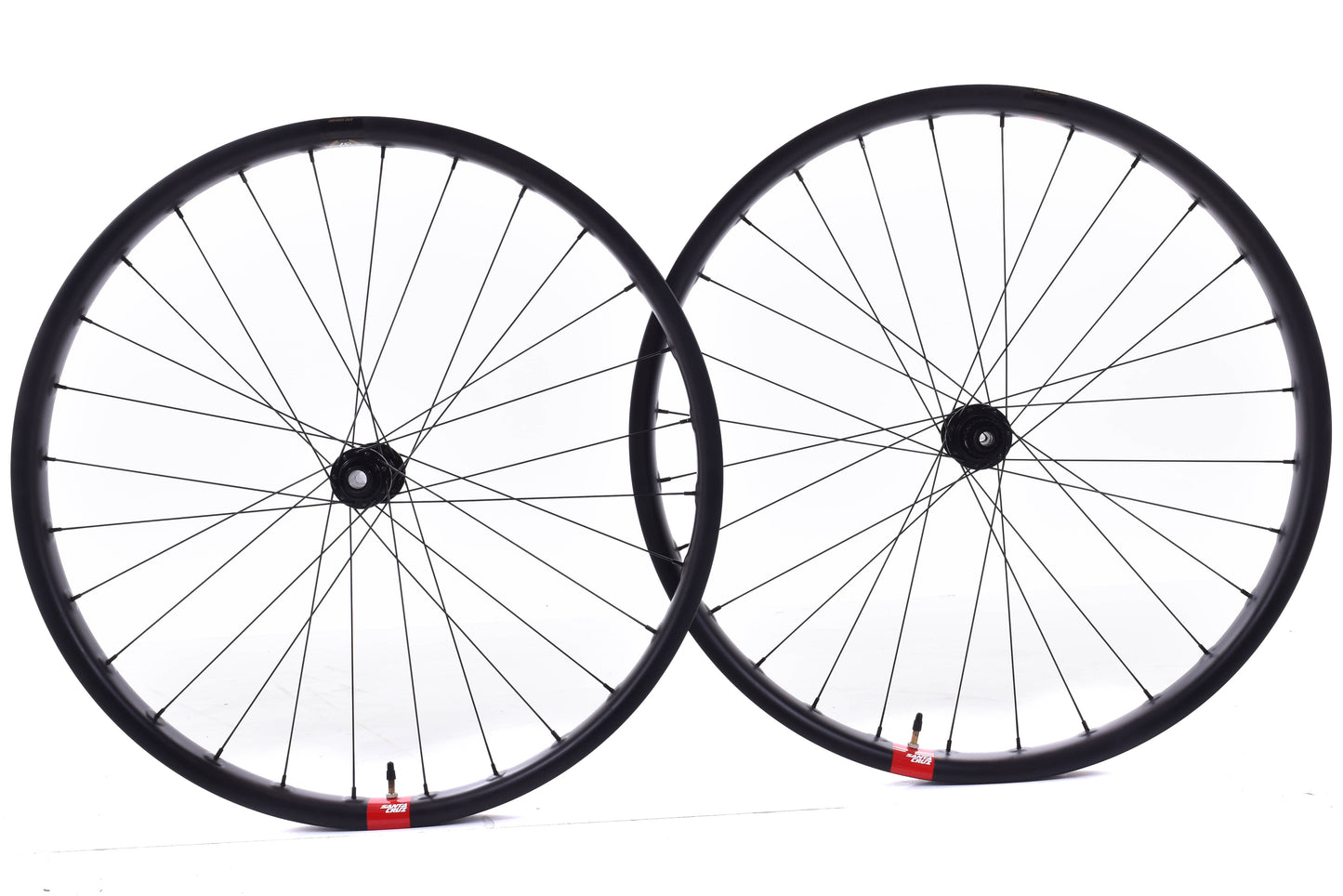 USED Santa Cruz Reserve 37 27.5"+ Carbon Wheelset w/ DT Swiss 240's Hubs Boost Shimano Microspline