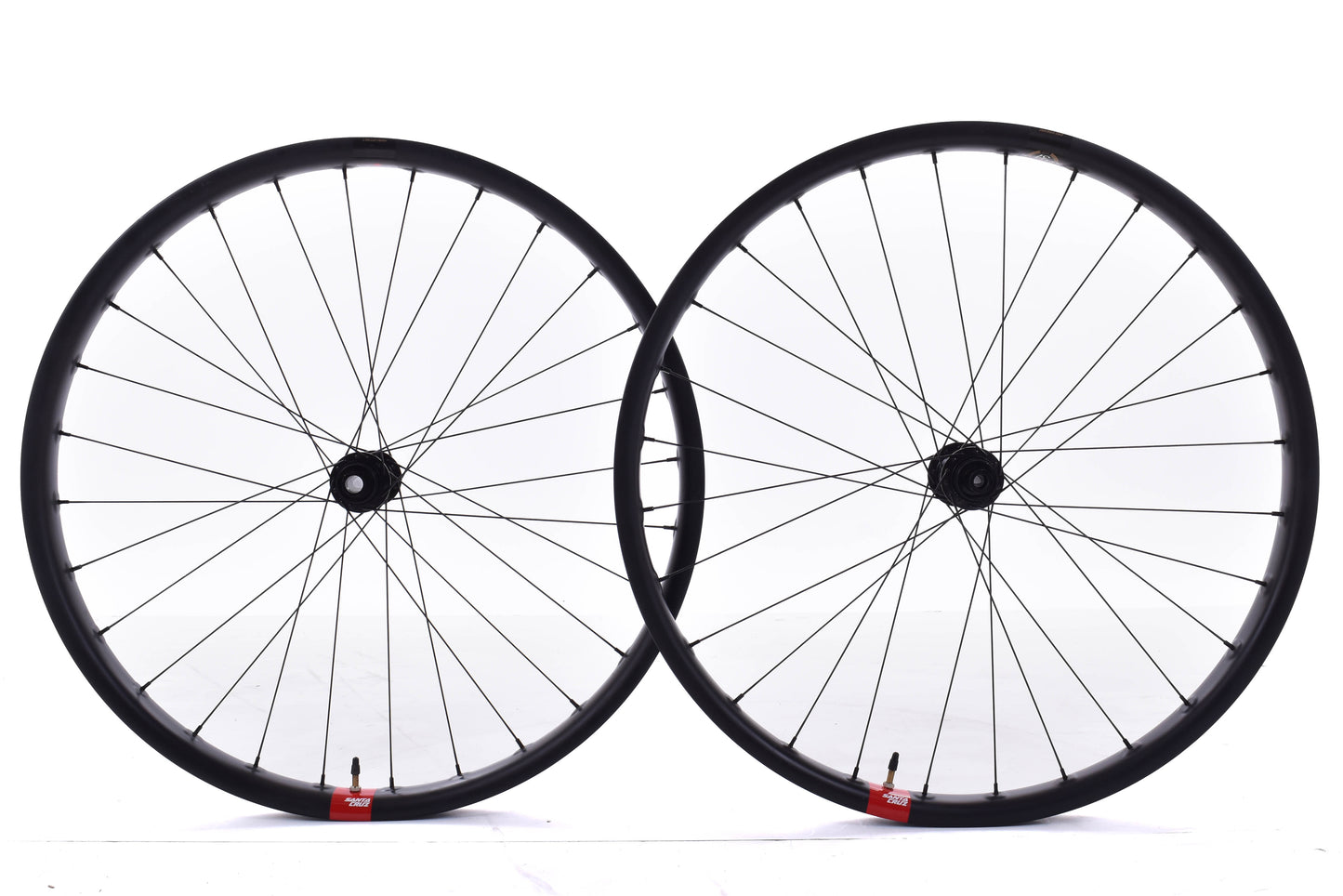 USED Santa Cruz Reserve 37 27.5"+ Carbon Wheelset w/ DT Swiss 240's Hubs Boost Shimano Microspline