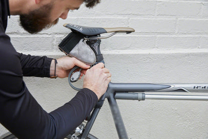 NEW OTTOLOCK HEXBAND Cinch Lock: 30", Titanium Gray