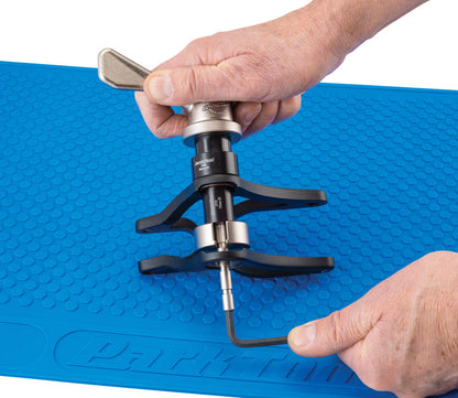 NEW Park OM-2 Bench Mat - 15" x 24.5", Blue
